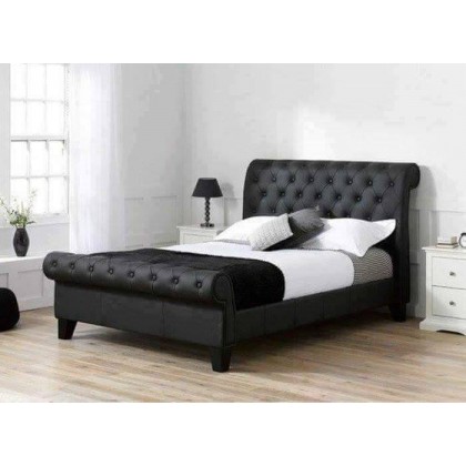 Lit capitonnée en cuir noir Lit capitonnée en cuir noir