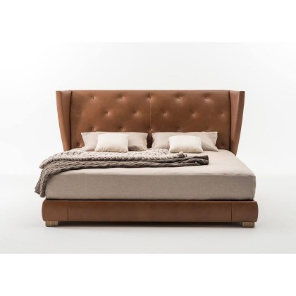 Lit double en cuir avec tête rembourrée SCALA Lit double en cuir avec tête rembourrée SCALA